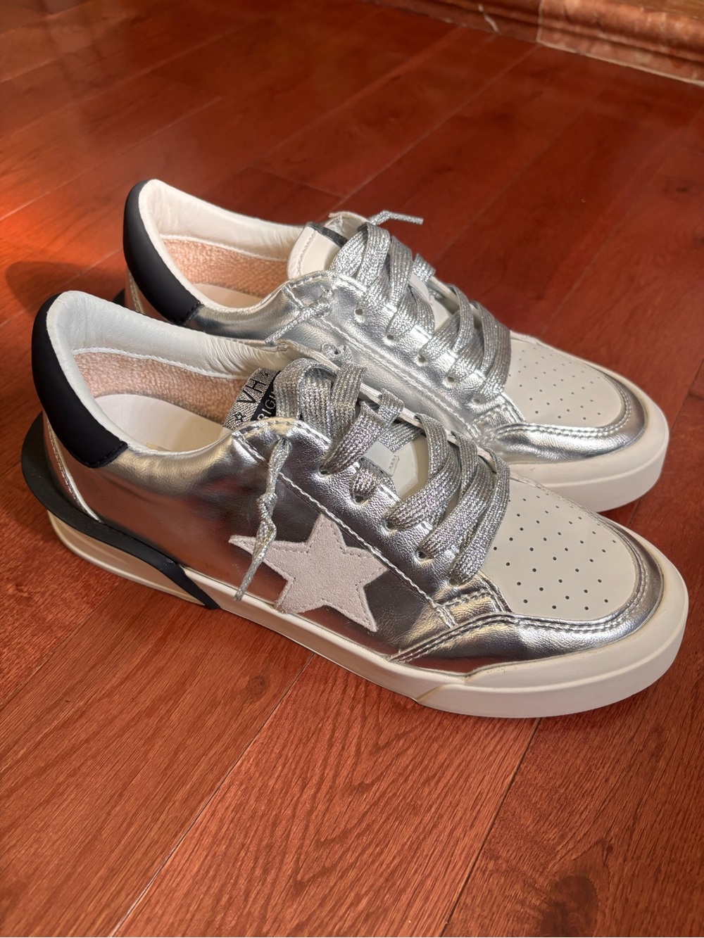 Vintage Havana Silver and White Low-Top Sneakers